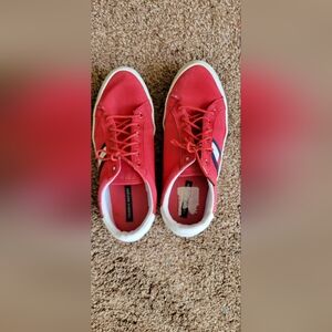 Tommy Hilfiger Red and White fantim canvas shoe Sneaker size 8.5